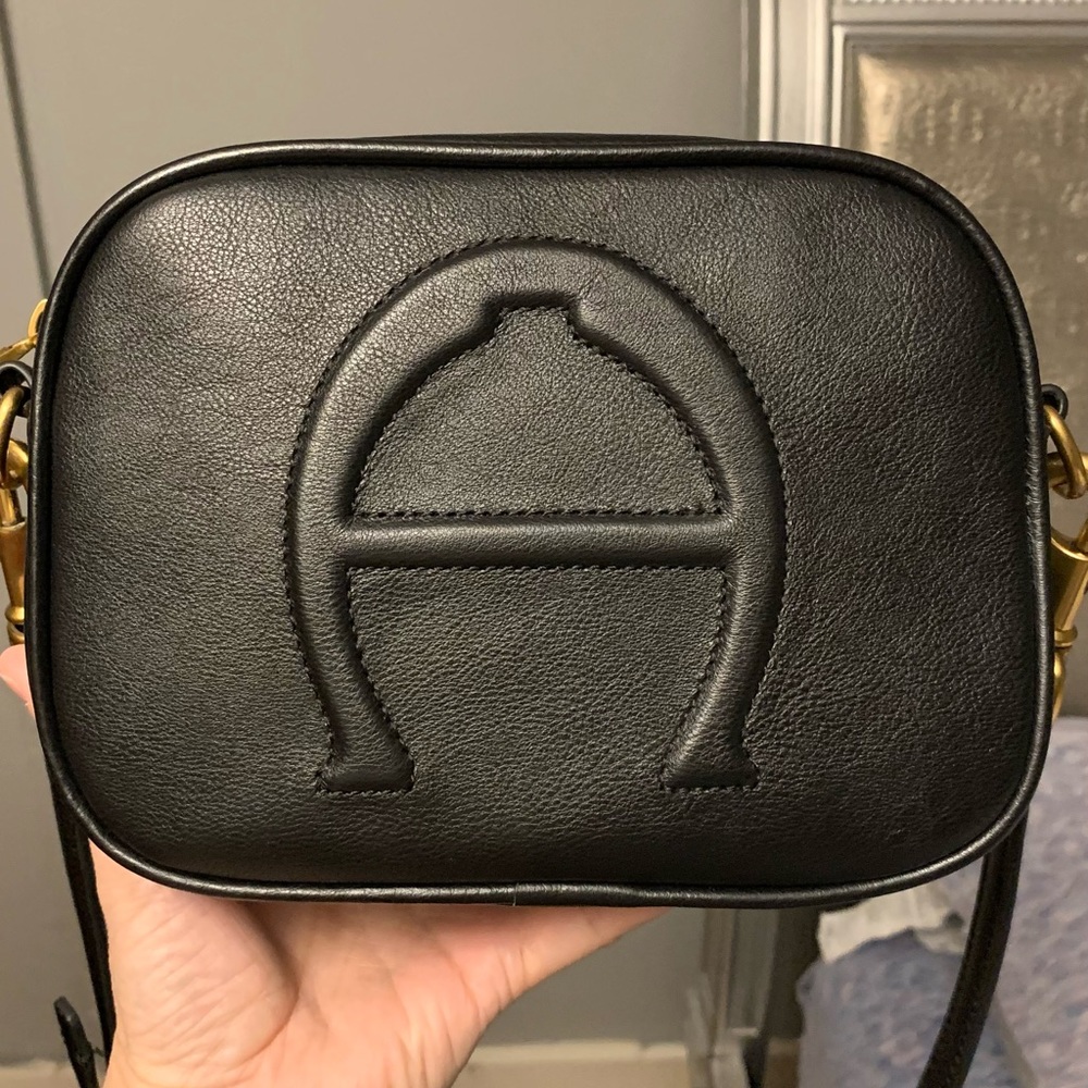Brand new without tags etienne agnier crossbody